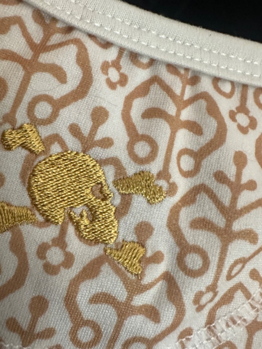 Skull & Bones Tank Top Medium New with tags MSRP $48 90% polyester/10% elastane - Picture 4 of 5